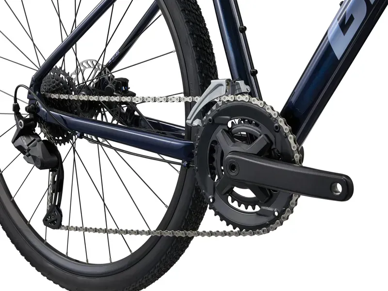 Giant Roam 3 Gravel Bike in Ultra Navy-2